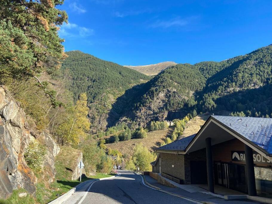 Iconic - A Pie De Pistas En 1 Minuto - Terraza Con Vistas Al Valle Arinsal - Parking Gratis L By Bonesvacances Buitenkant foto