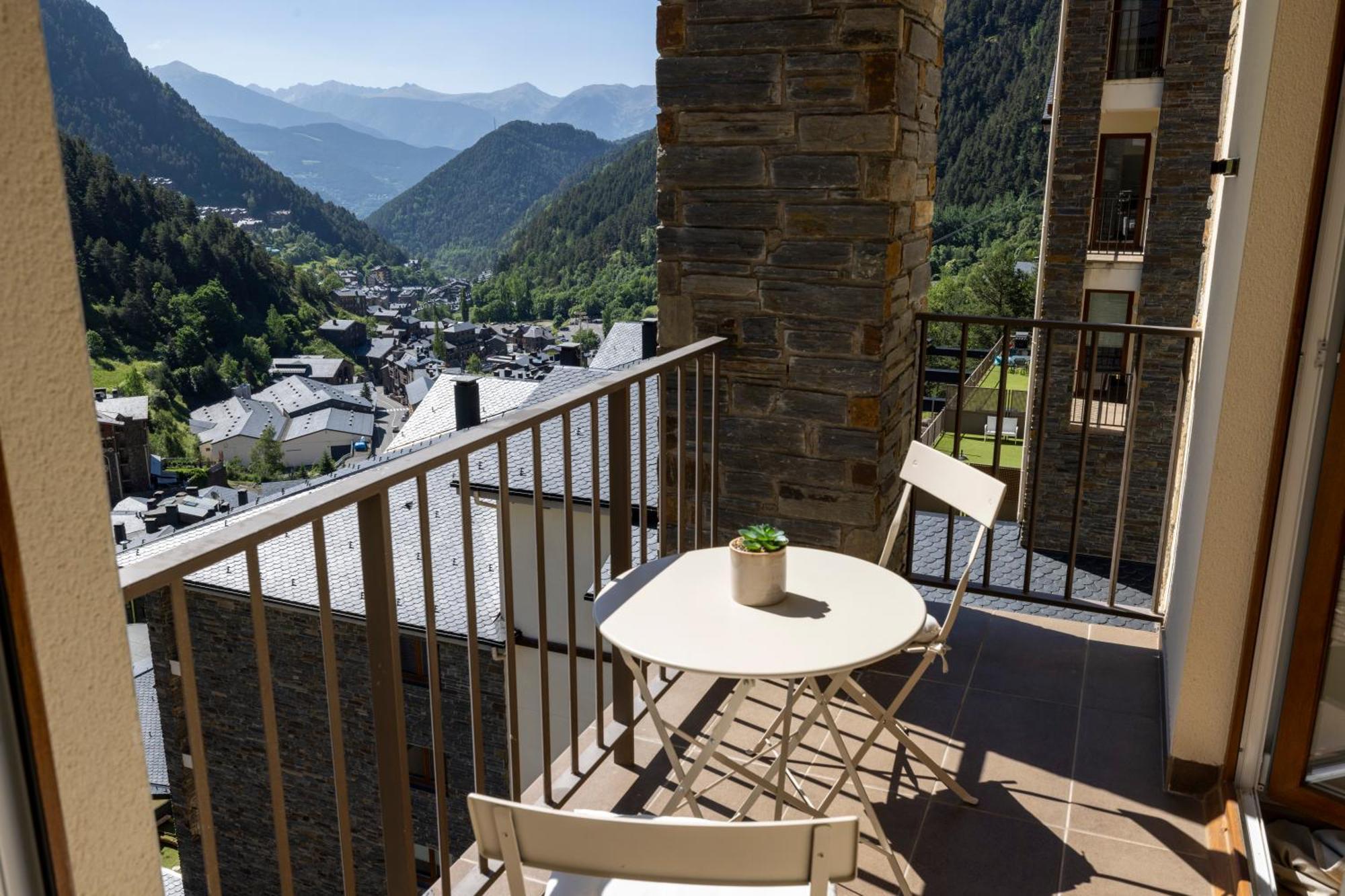 Iconic - A Pie De Pistas En 1 Minuto - Terraza Con Vistas Al Valle Arinsal - Parking Gratis L By Bonesvacances Buitenkant foto